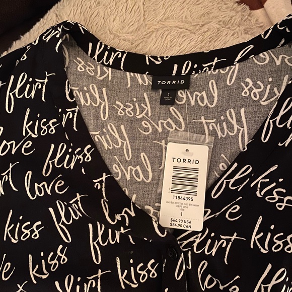 Torrid sharkbite graphic dress - Picture 5 of 6